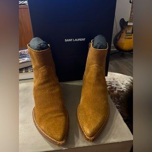 Yves Saint Laurent Lukas boots